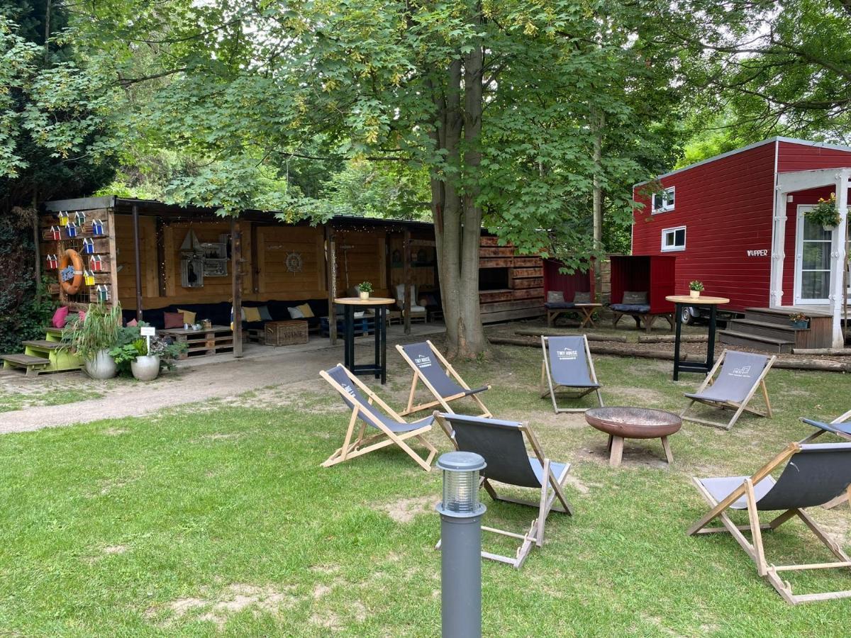 Tiny House Ems Im Pier9 Tiny House Hotel Hamm  Esterno foto